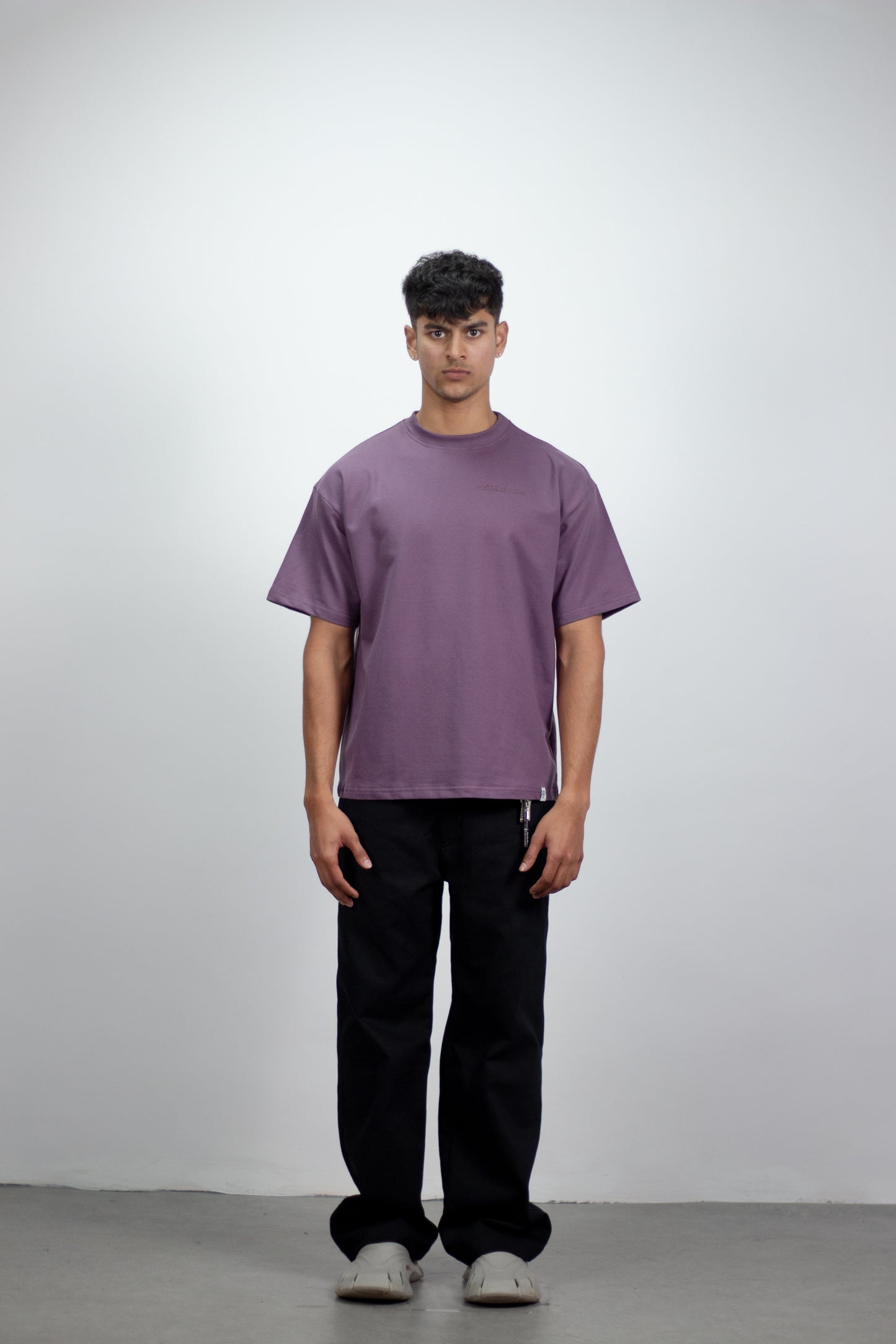 Studio Tshirt in Grape