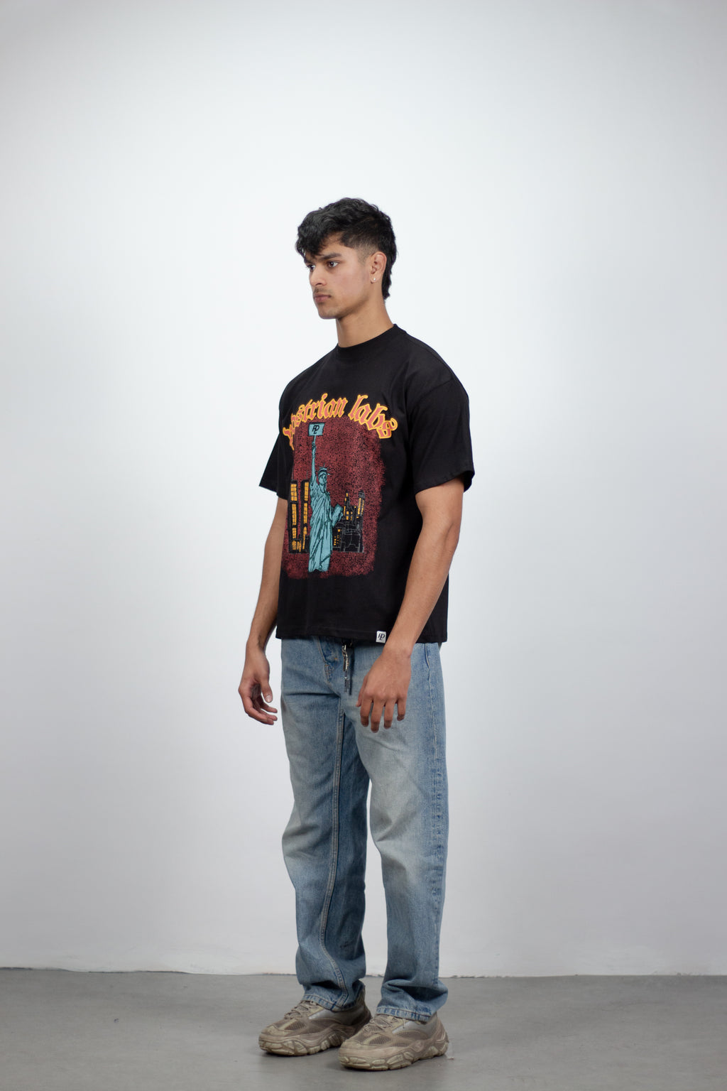 Statue of Pdstrian Tshirt