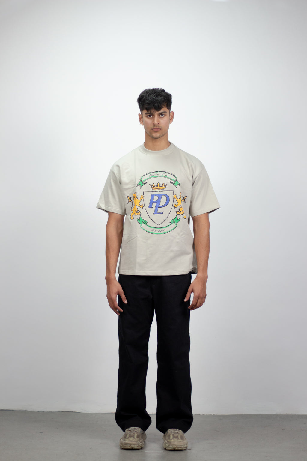 Academy Tshirt in Cement